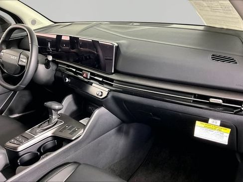 Certified 2026 Kia Sportage EX FWD image 25