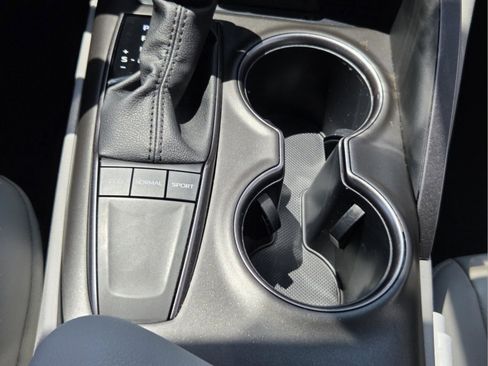 Certified 2023 Toyota Camry SE FWD image 25