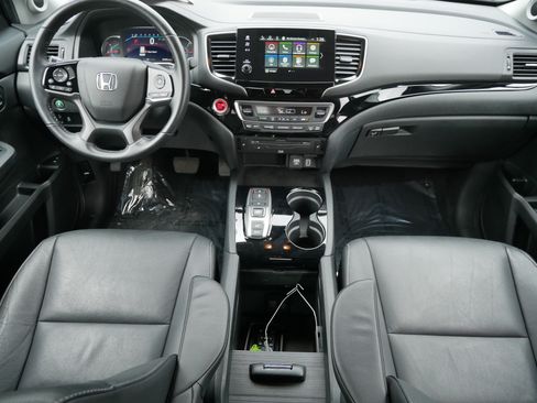 Used 2022 Honda Pilot Touring image 10