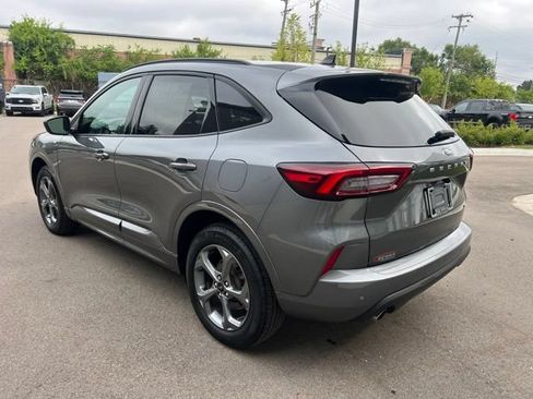 Used 2024 Ford Escape ST-Line w/ Tech Pack #1 AWD/4WD image 7