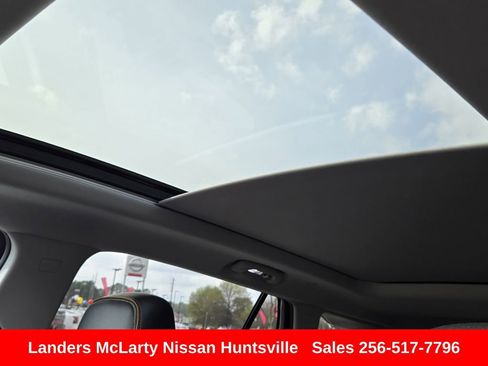 Used 2023 GMC Terrain AT4 w/ Tech Package image 19