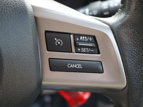 Used 2014 Subaru Forester 2.5i Limited AWD/4WD image 18