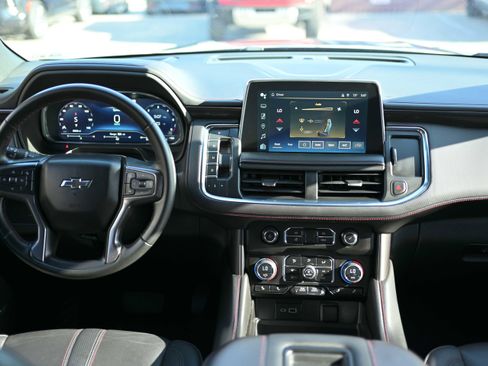 Used 2023 Chevrolet Suburban RST image 9