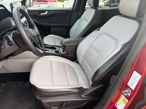 Used 2023 Ford Escape Platinum AWD/4WD image 13