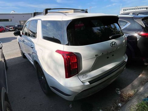 Used 2023 Hyundai Palisade Calligraphy AWD/4WD image 3