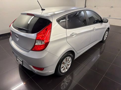 Used 2016 Hyundai Accent SE FWD image 6