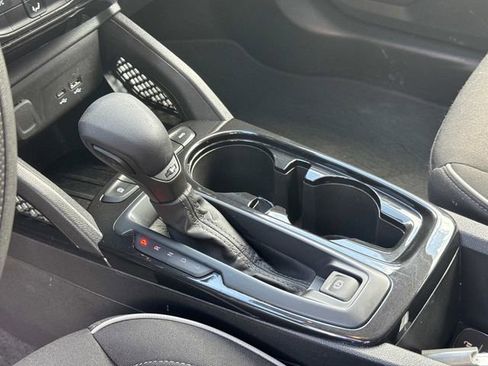 Used 2025 Chevrolet TrailBlazer LT AWD/4WD image 26