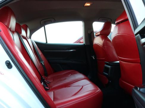 Used 2019 Toyota Camry SE image 35