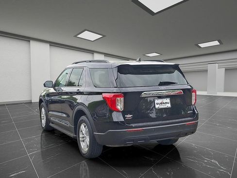 Used 2021 Ford Explorer XLT AWD/4WD image 5