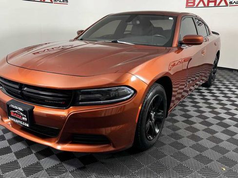 Used 2021 Dodge Charger SXT RWD image 3