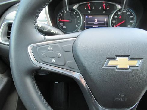 Used 2019 Chevrolet Equinox LT FWD image 21