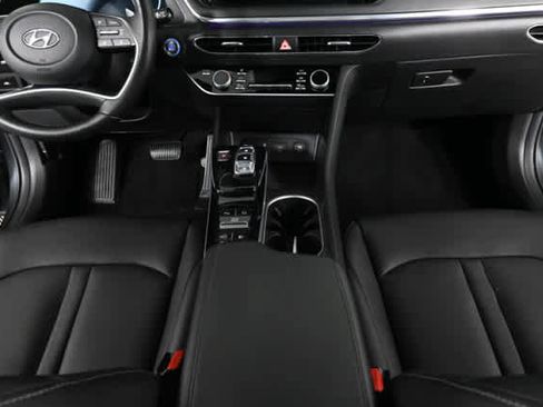 Used 2023 Hyundai Sonata Limited image 17