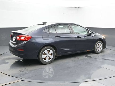 Used 2016 Chevrolet Cruze LS FWD image 2
