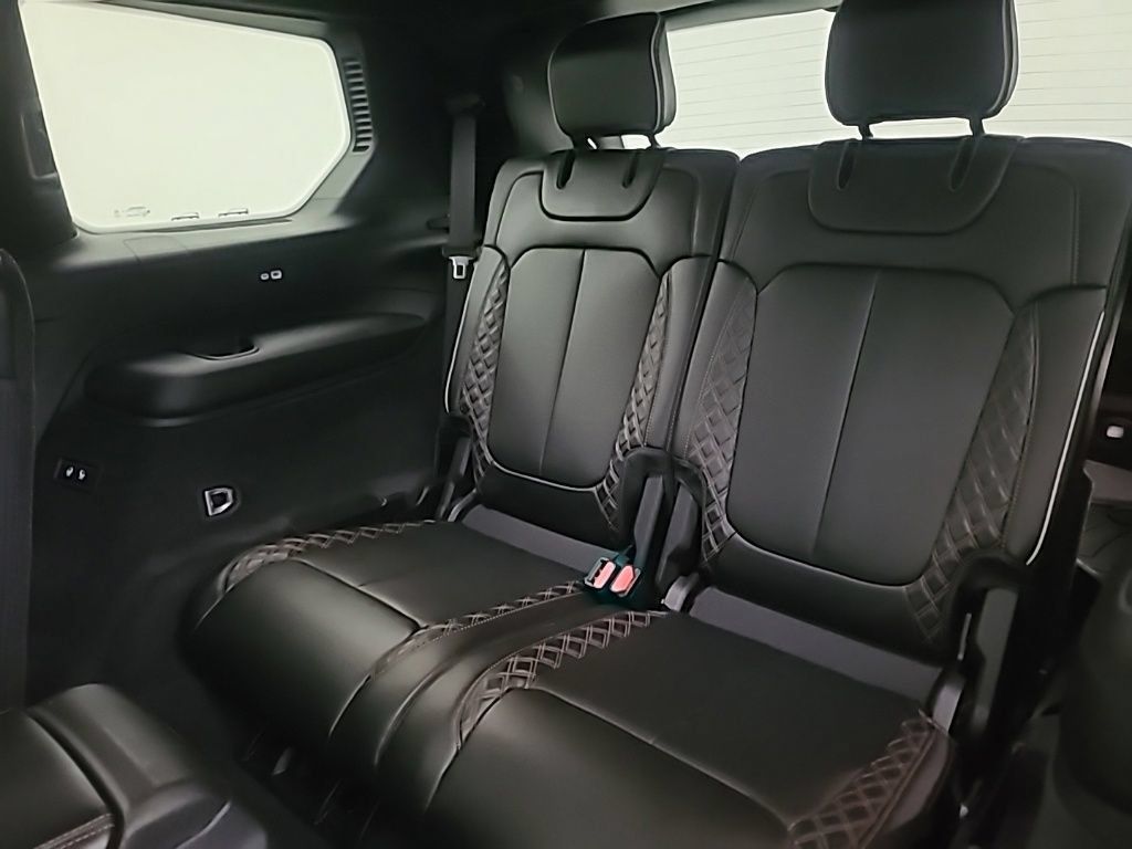 Used 2021 Jeep Grand Cherokee L Summit AWD/4WD image 22