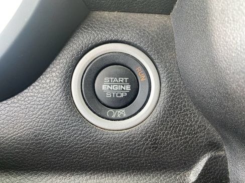Used 2024 RAM 3500 Tradesman w/ Chrome Appearance Group AWD/4WD image 17