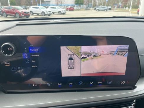 New 2026 Chevrolet Traverse LT w/ Driver Confidence Package image 27