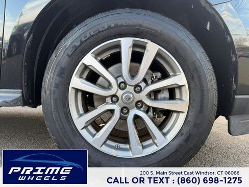 Used 2014 Nissan Pathfinder SL w/ SL Tech Package image 26