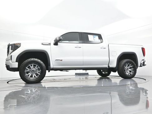 Used 2023 GMC Sierra 1500 AT4 w/ AT4 Premium Package AWD/4WD image 51
