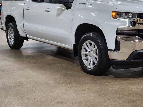 Used 2021 Chevrolet Silverado 1500 LT w/ Bed Protection Package RWD image 16