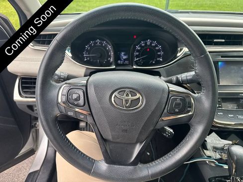 Used 2014 Toyota Avalon XLE Premium FWD image 12