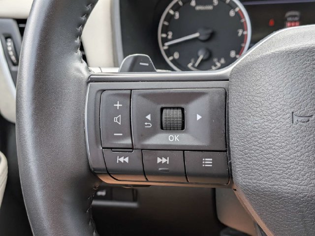 Used 2025 Nissan Rogue SV FWD image 21
