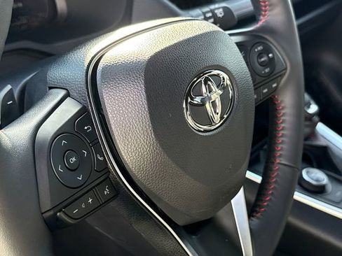 Used 2025 Toyota RAV4 XSE w/ Premium Package AWD/4WD image 29
