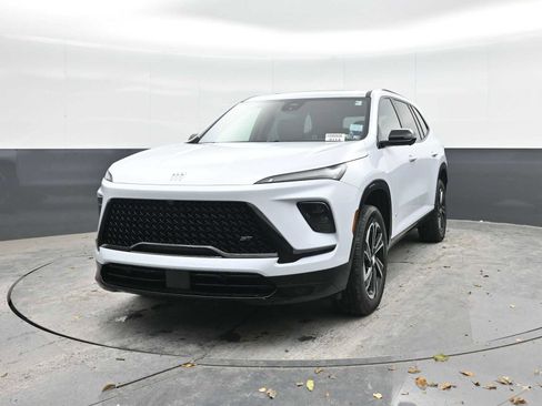 New 2026 Buick Enclave Sport Touring w/ Power Package image 5