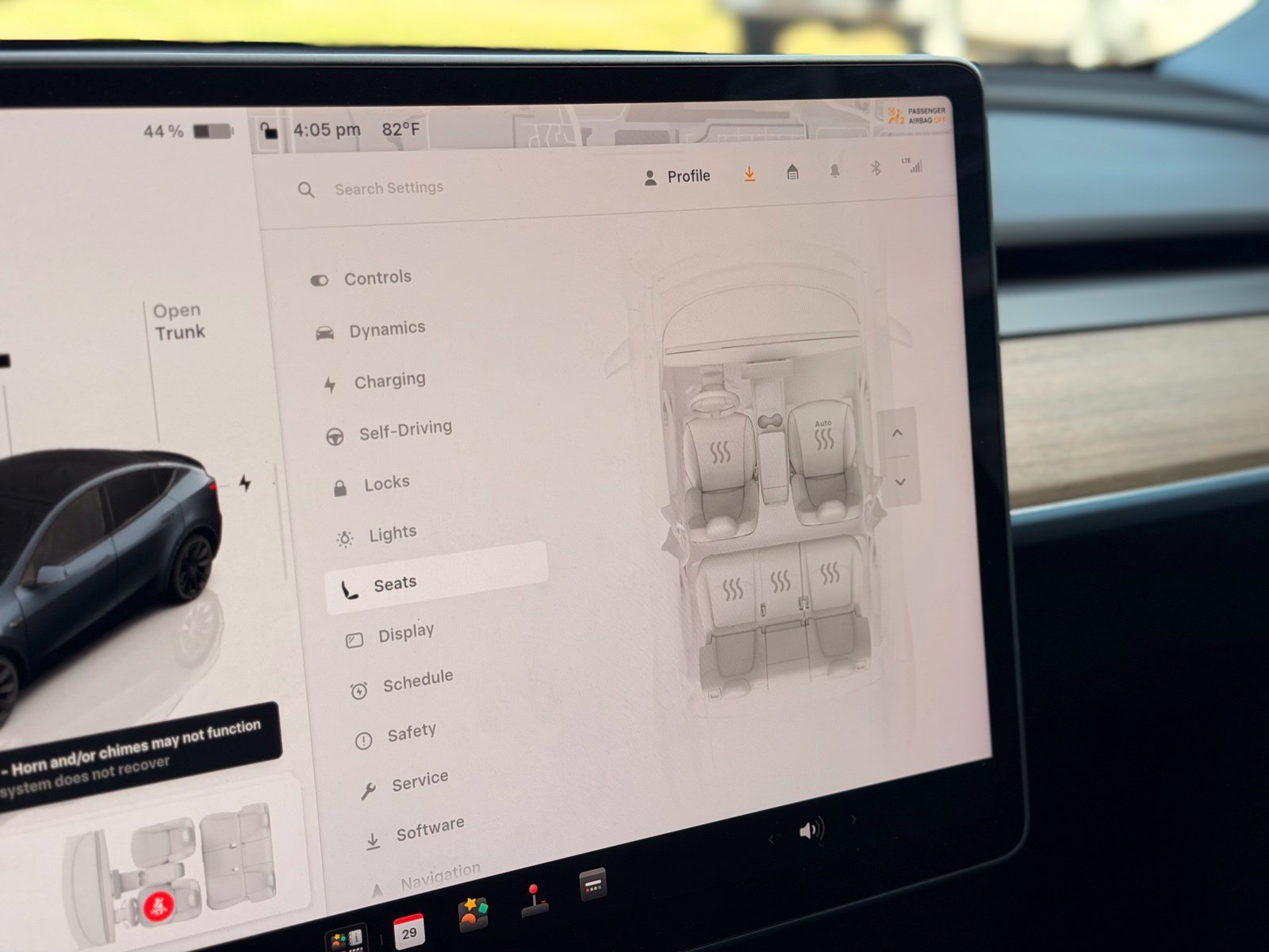 Used 2024 Tesla Model Y Long Range RWD image 41