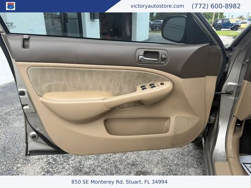 Used 2004 Honda Civic LX image 9