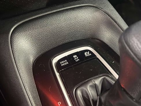 Used 2023 Toyota Corolla LE AWD/4WD image 12