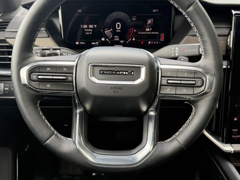 Used 2025 GMC Acadia Denali w/ LPO, Floor Liner Package AWD/4WD image 40