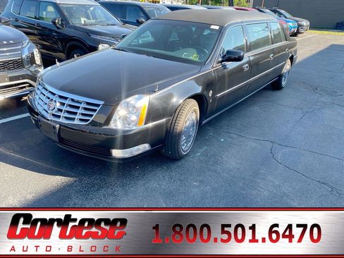 Used 2009 Cadillac DTS Limousine FWD image 1