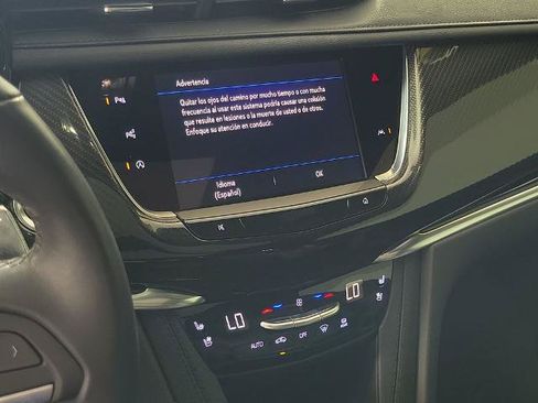 Used 2024 Cadillac XT6 Sport w/ Technology Package AWD/4WD image 29