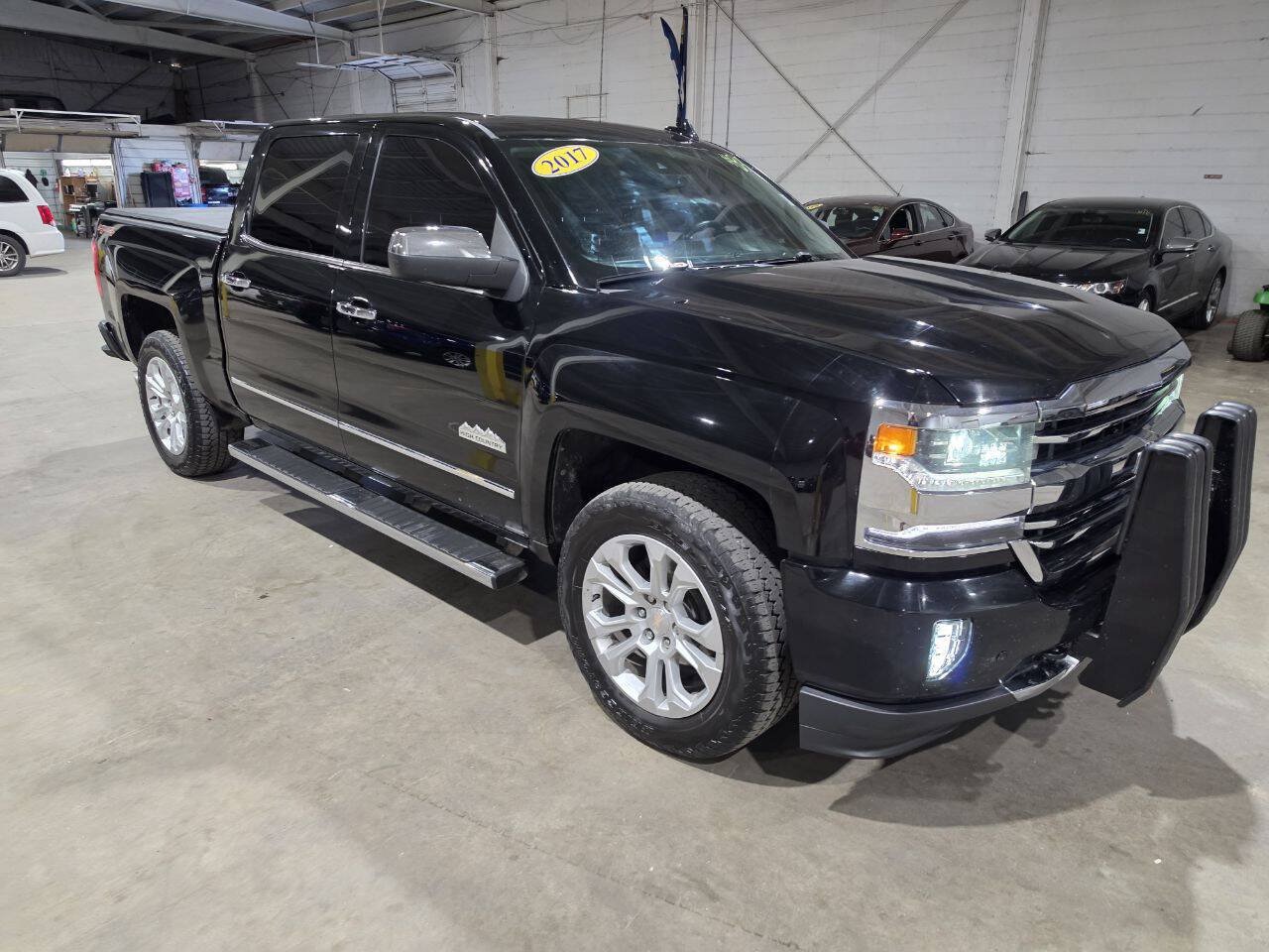 Used 2017 Chevrolet Silverado 1500 High Country AWD/4WD image 23