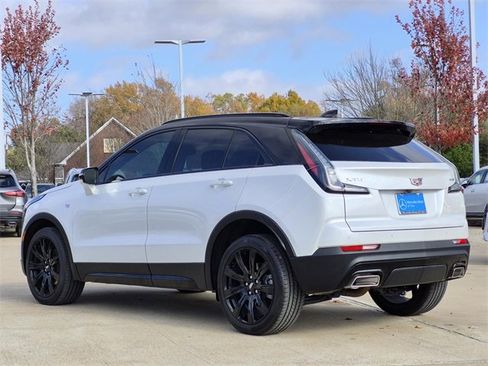 Used 2023 Cadillac XT4 Sport w/ Cold Weather Package image 6