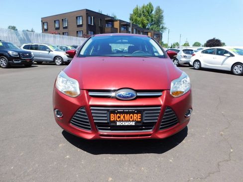 Used 2014 Ford Focus SE w/ Equipment Group 201A FWD image 17