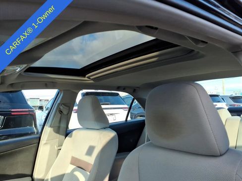 Used 2013 Toyota Camry XLE image 19