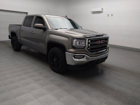 Used 2017 GMC Sierra 1500 SLE w/ SLE Value Package image 13