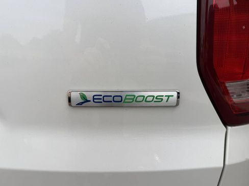 Used 2016 Ford Explorer Limited w/ Equipment Group 301A FWD image 22