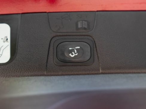 Used 2016 Ford C-MAX Energi SEL w/ Equipment Group 302A FWD image 32
