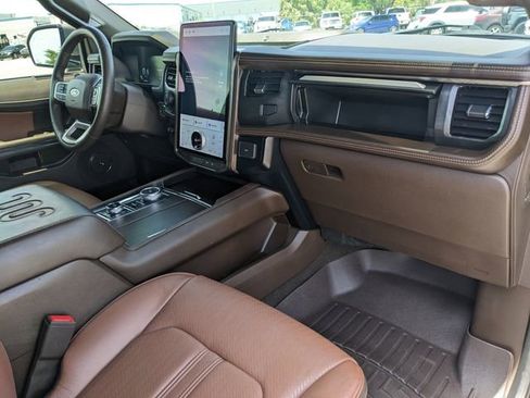 Used 2024 Ford Expedition Max King Ranch AWD/4WD image 14