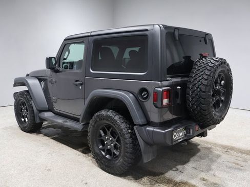 Certified 2025 Jeep Wrangler Willys image 5