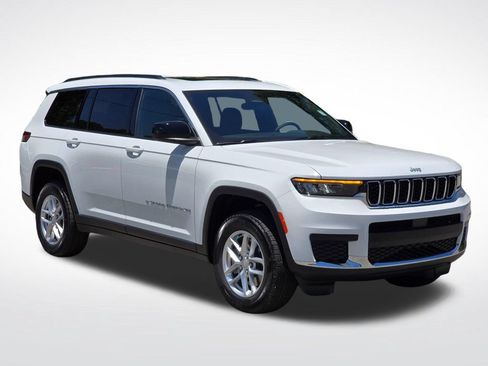 New 2026 Jeep Grand Cherokee L 4WD image 16