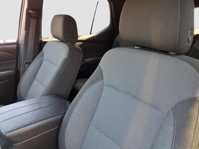 Used 2023 Chevrolet Traverse LT w/ Rear Camera Mirror Package AWD/4WD image 12