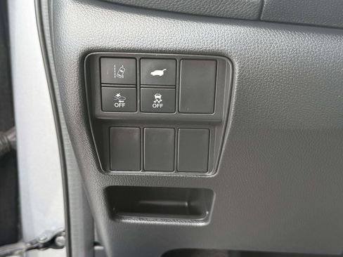 Used 2018 Honda CR-V EX-L image 17