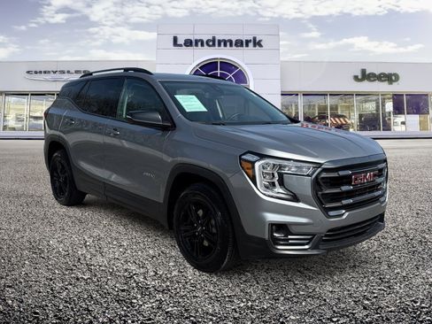 Used 2023 GMC Terrain AT4 image 21