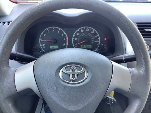 Used 2010 Toyota Corolla LE image 18