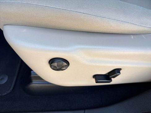Used 2019 Dodge Durango SXT AWD/4WD image 13