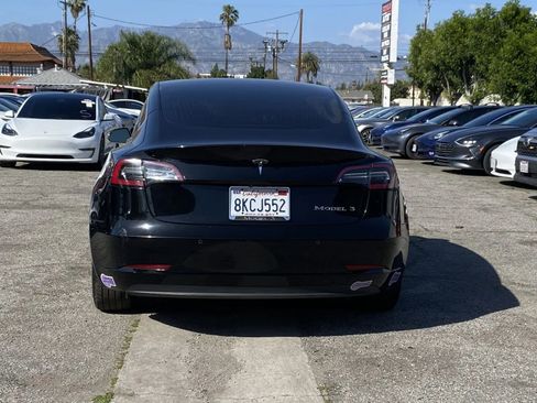 Used 2018 Tesla Model 3 Mid Range image 3