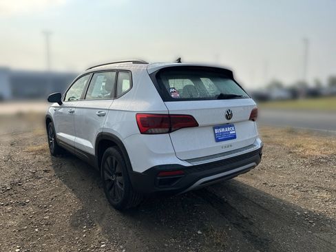 Used 2023 Volkswagen Taos S FWD image 4